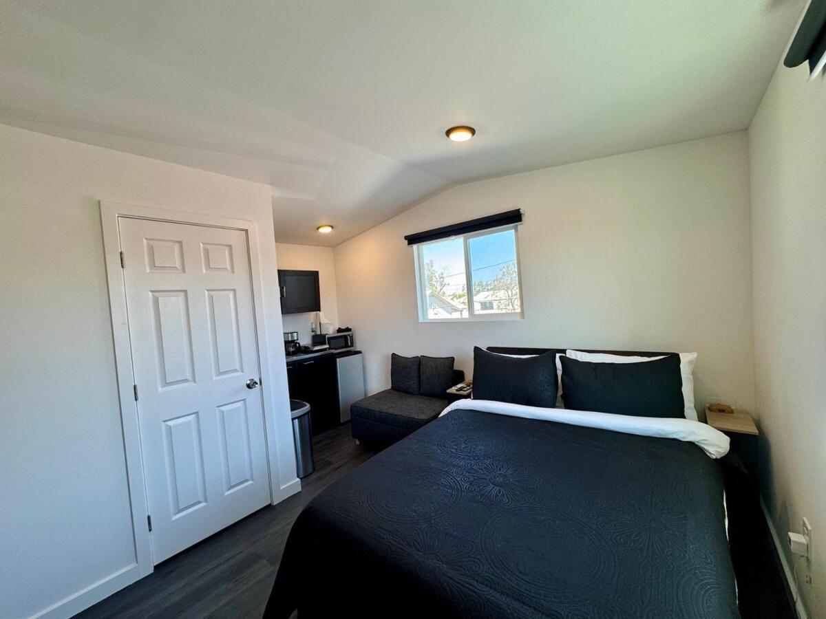 Your Downtown Cozy Studio With Backyard Unit C ฟีนิกซ์ ภายนอก รูปภาพ